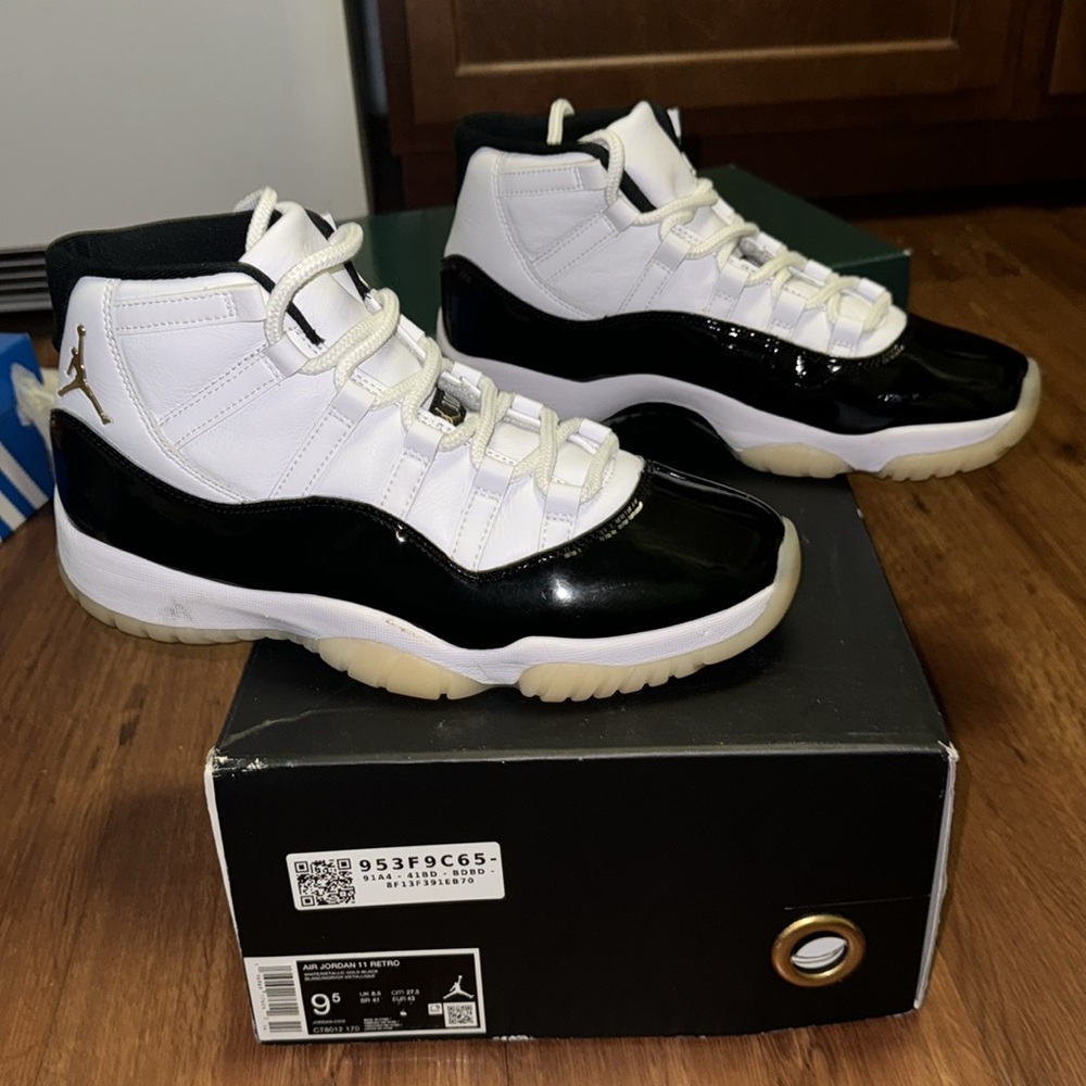 AIR Jordan concor 11 retro VERY RARE with original box